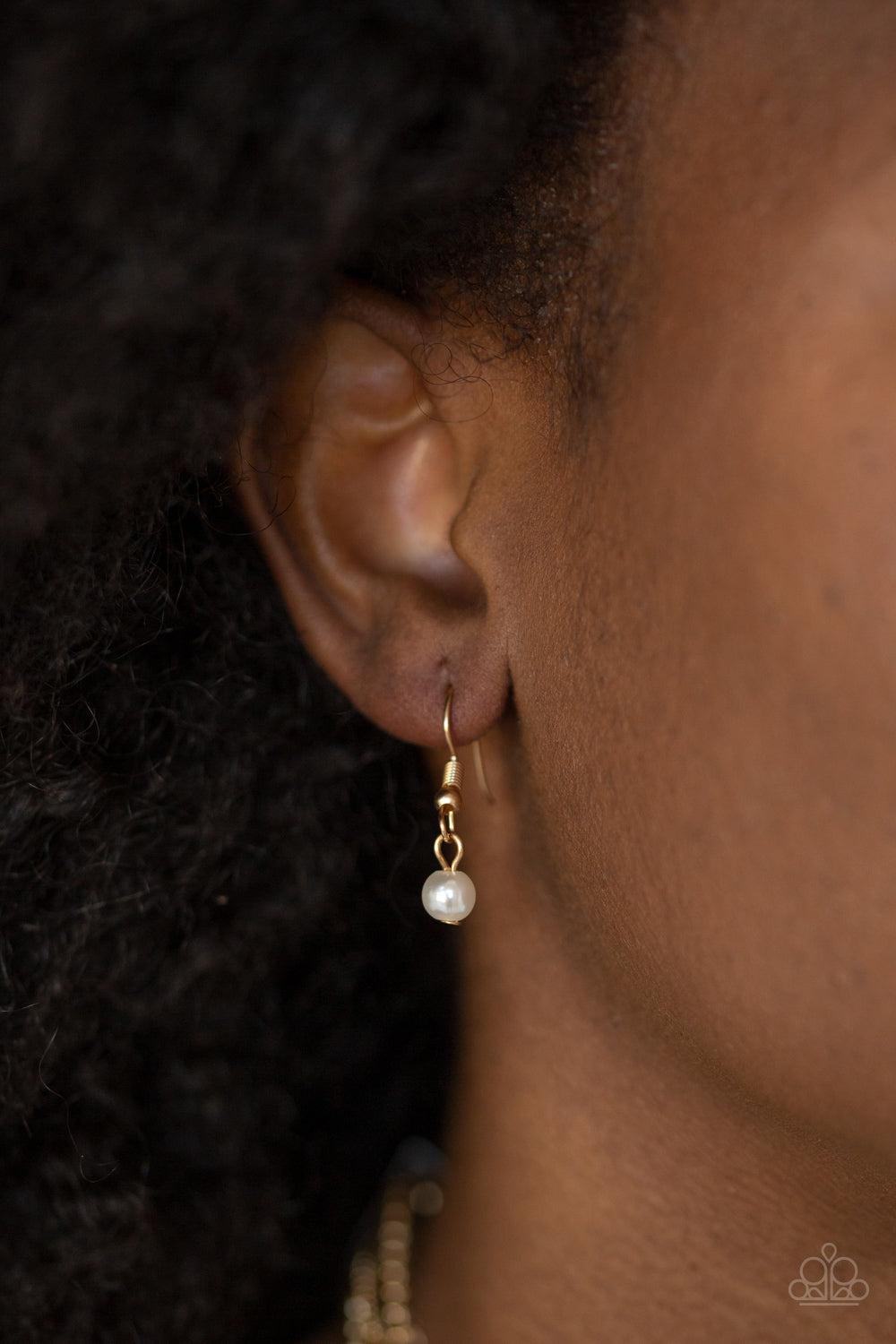 Paparazzi Accessories ✽ SoHo Sophistication - Gold Necklace✽Flat Rate Ship $4.50✽ - Image #3