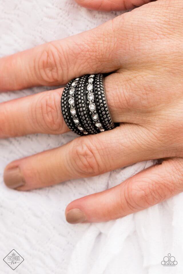 Paparazzi Accessories ❋Girl Fight Ring❋ Flat Rate Ship $4.50❋ - Image #2