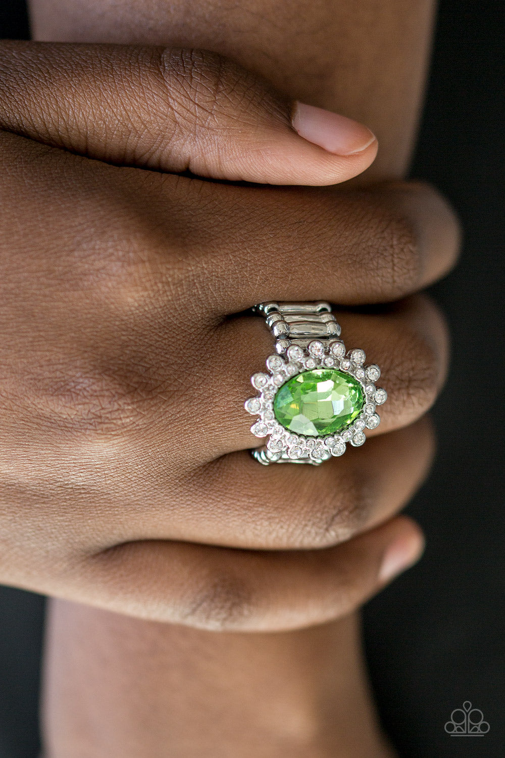 Paparazzi Accessories ✽ Castle Chic - Green Ring✽Flat Rate Ship $4.50✽