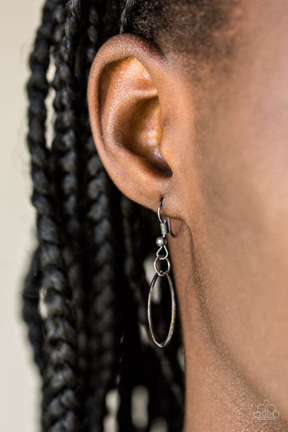 Paparazzi Accessories ✽ Break The Cycle - Black Necklace✽Flat Rate Ship $4.50✽