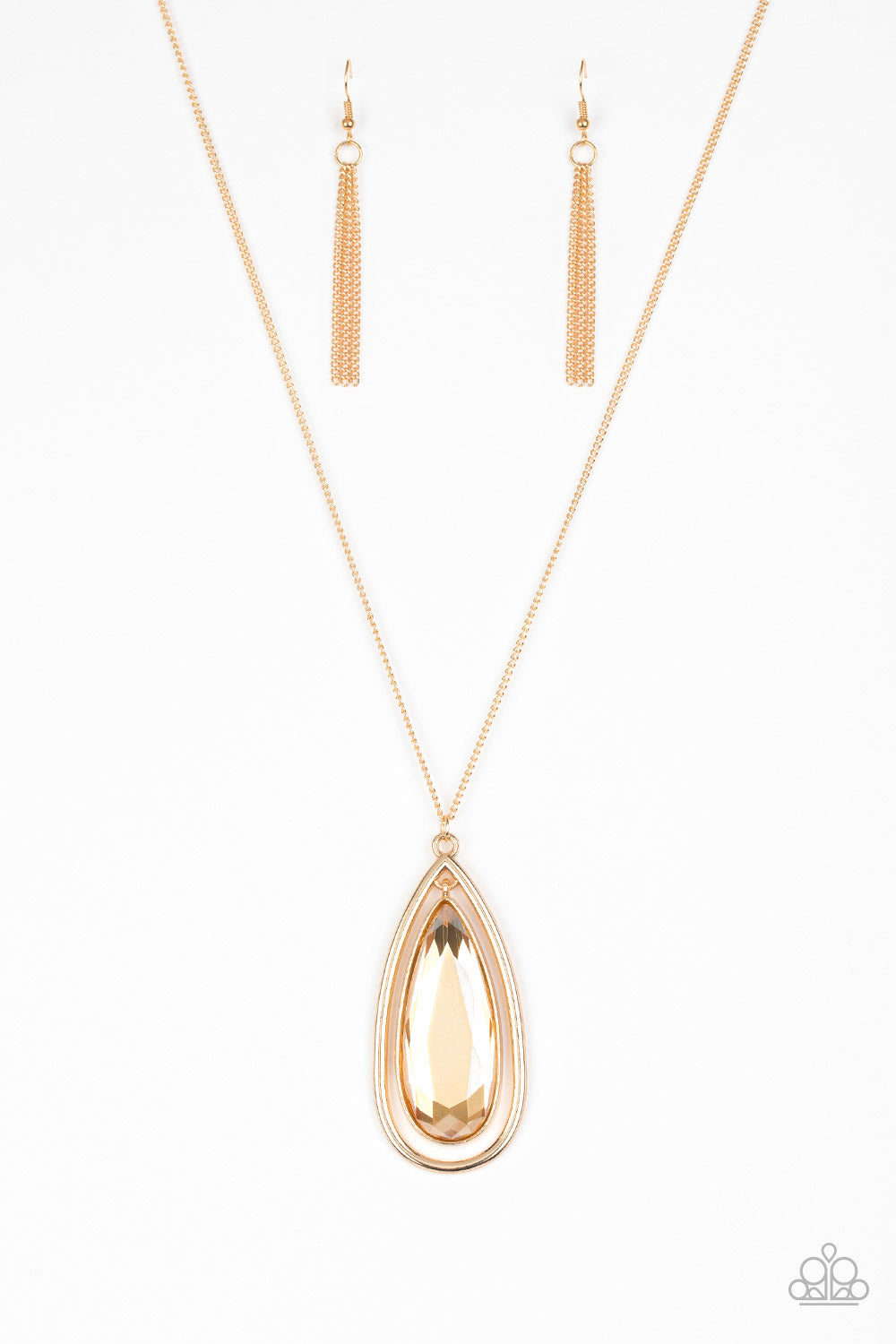 brought✽to✽you✽by✽blingflingbykat✽the-royal-coronation-gold-necklace✽paparazzi-accessories