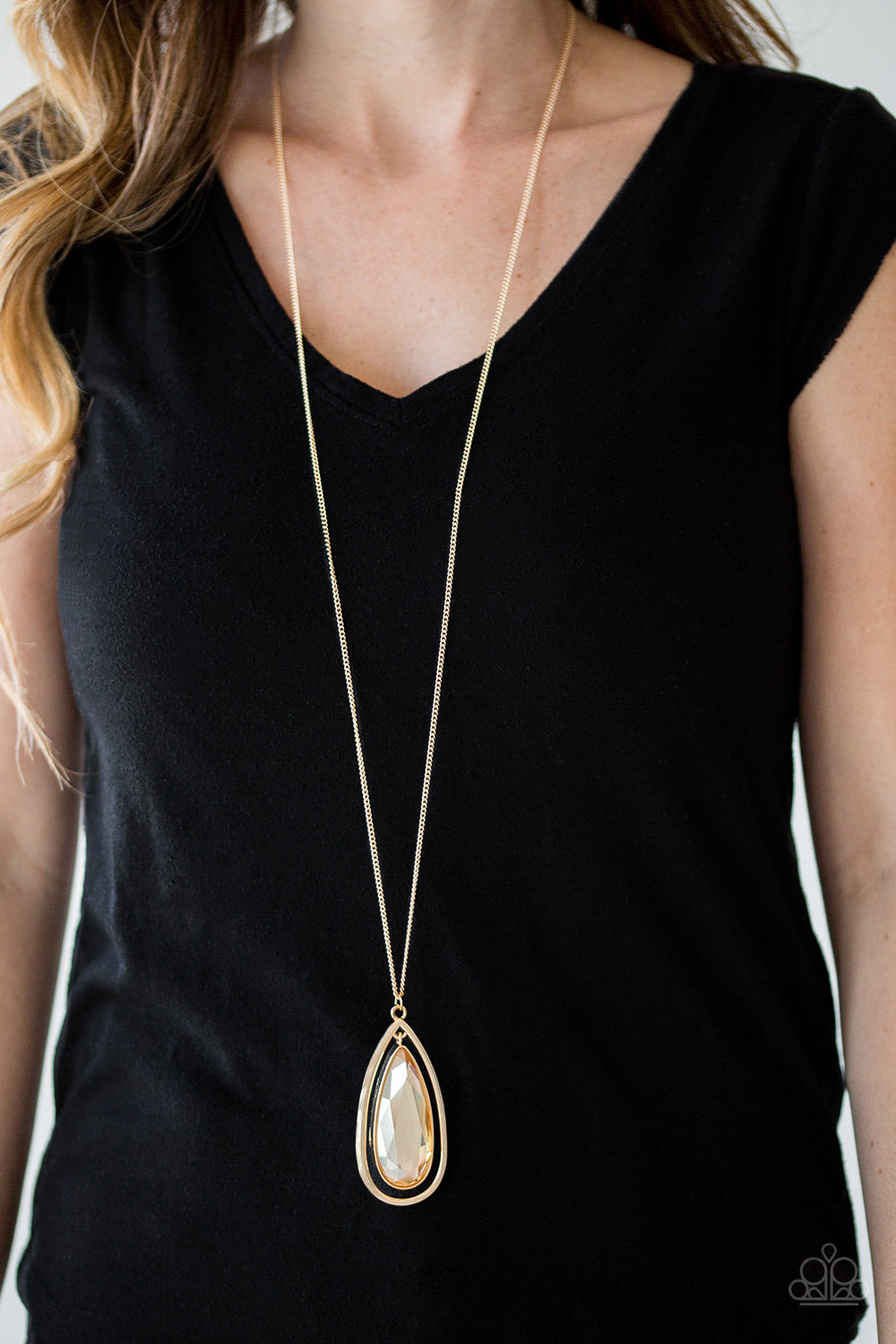 Paparazzi Accessories ✽ The Royal Coronation - Gold Necklace✽Flat Rate Ship $4.50✽