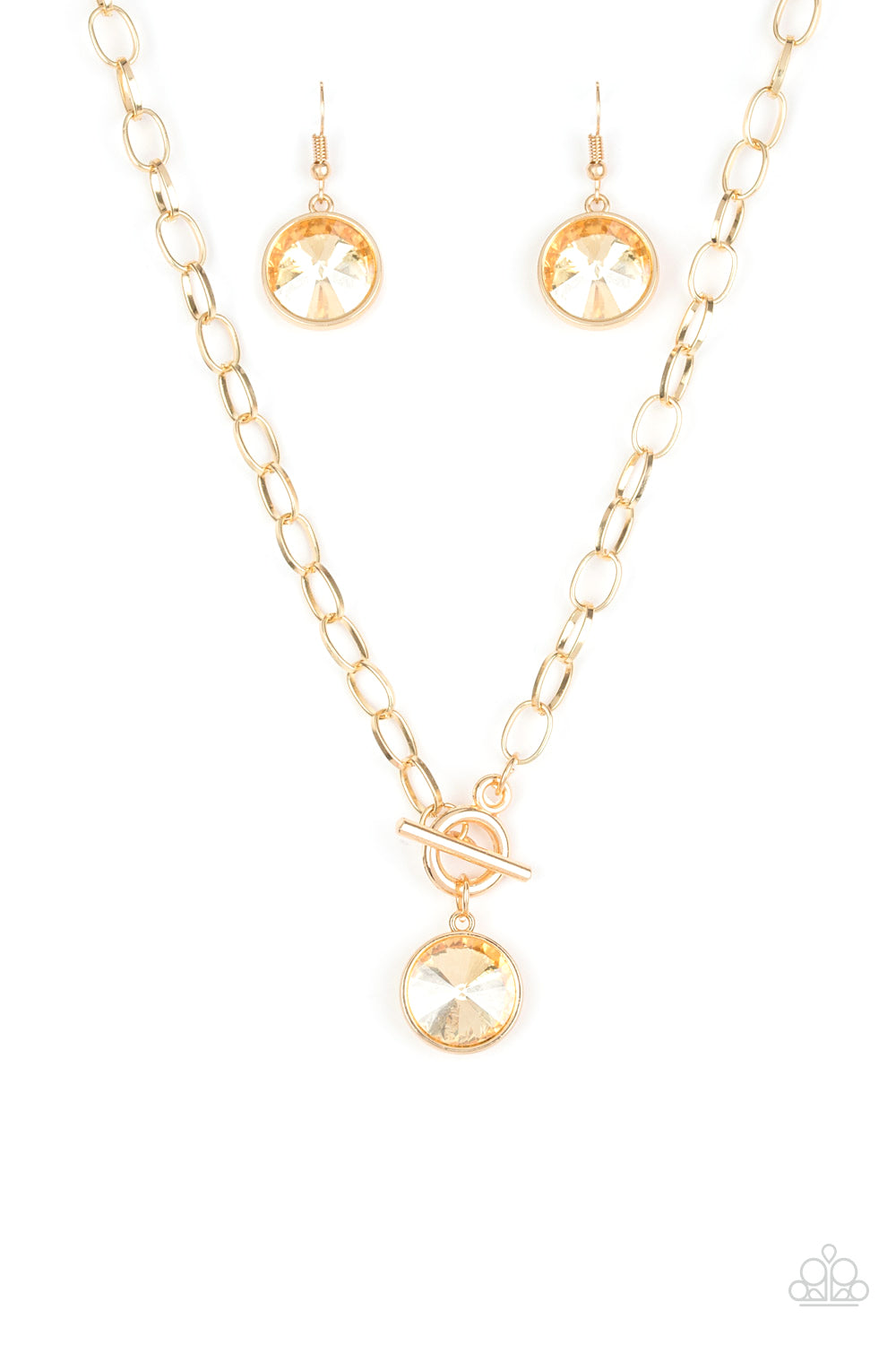 brought✽to✽you✽by✽blingflingbykat✽she-sparkles-on-gold-necklace✽paparazzi-accessories