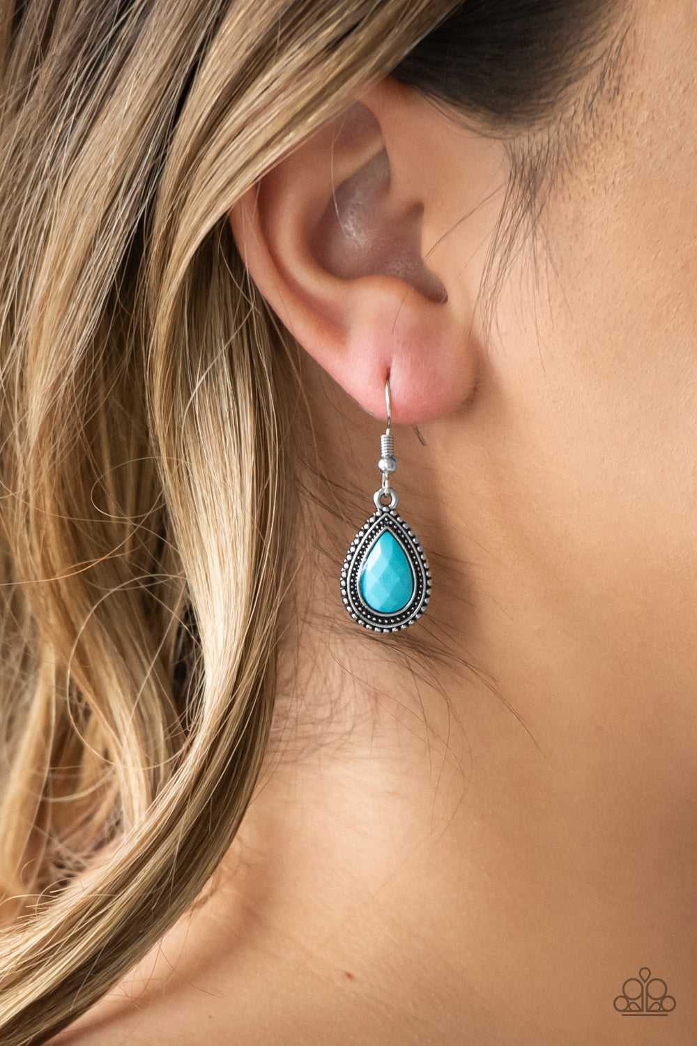 Paparazzi Accessories ✽ Summer Vacay - Blue Earrings✽Flat Rate Ship $4.50✽