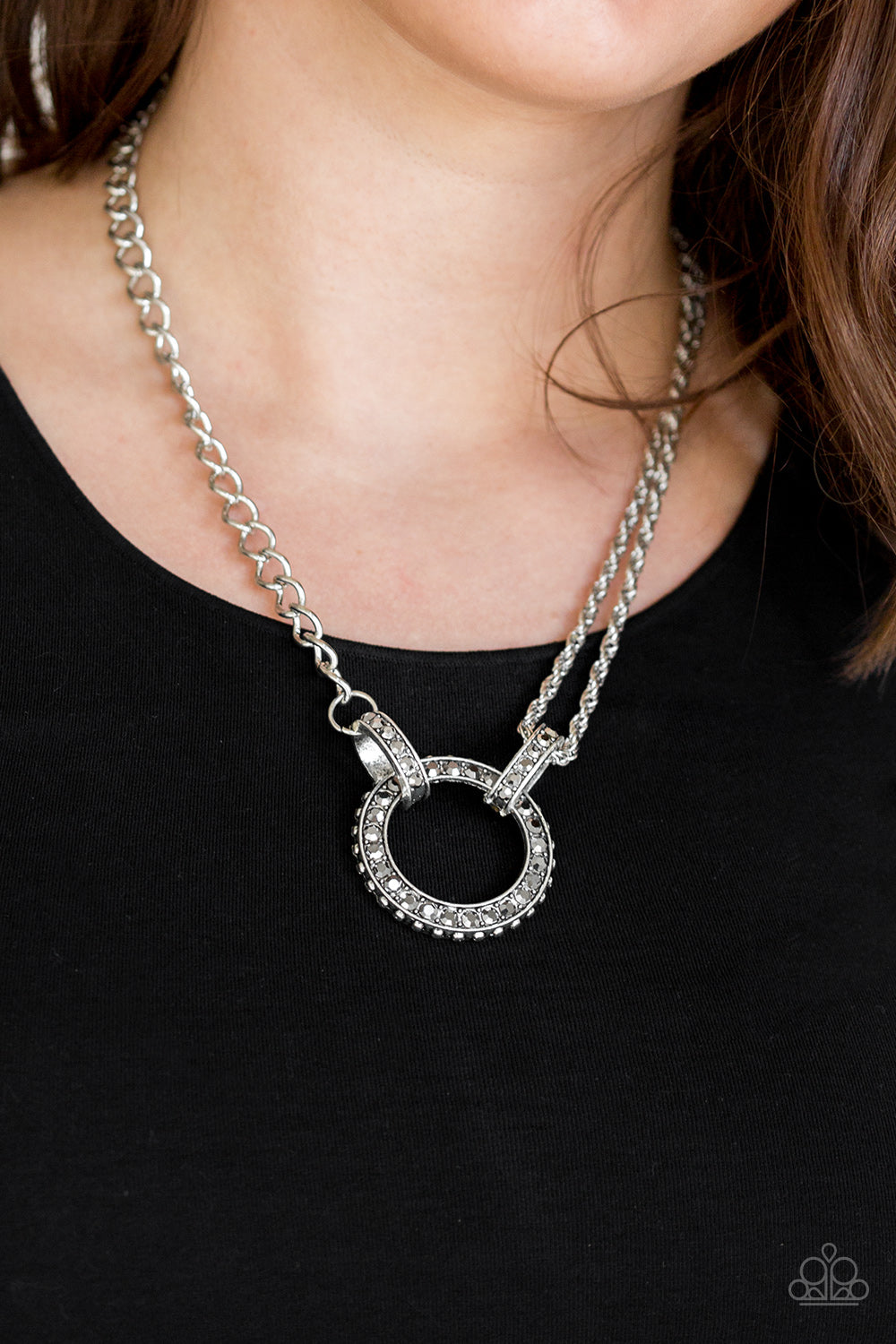 Paparazzi Accessories ✽ Razzle Dazzle - Silver Necklace✽Flat Rate Ship $4.50✽
