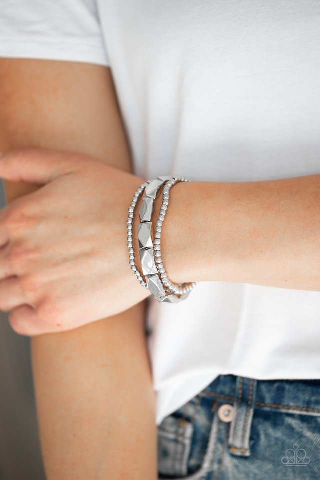 Paparazzi Accessories ✽Metal Movement - Silver Bracelet✽Flat Rate Ship $4.50✽