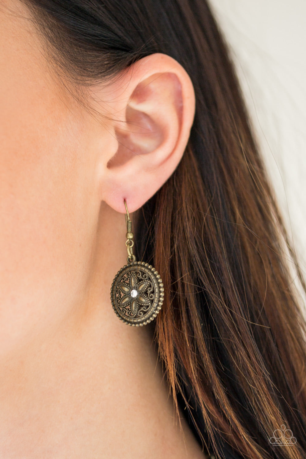 Paparazzi Accessories ✽ Written In The STAR LILIES - Brass Necklace✽Flat Rate Ship $4.50✽