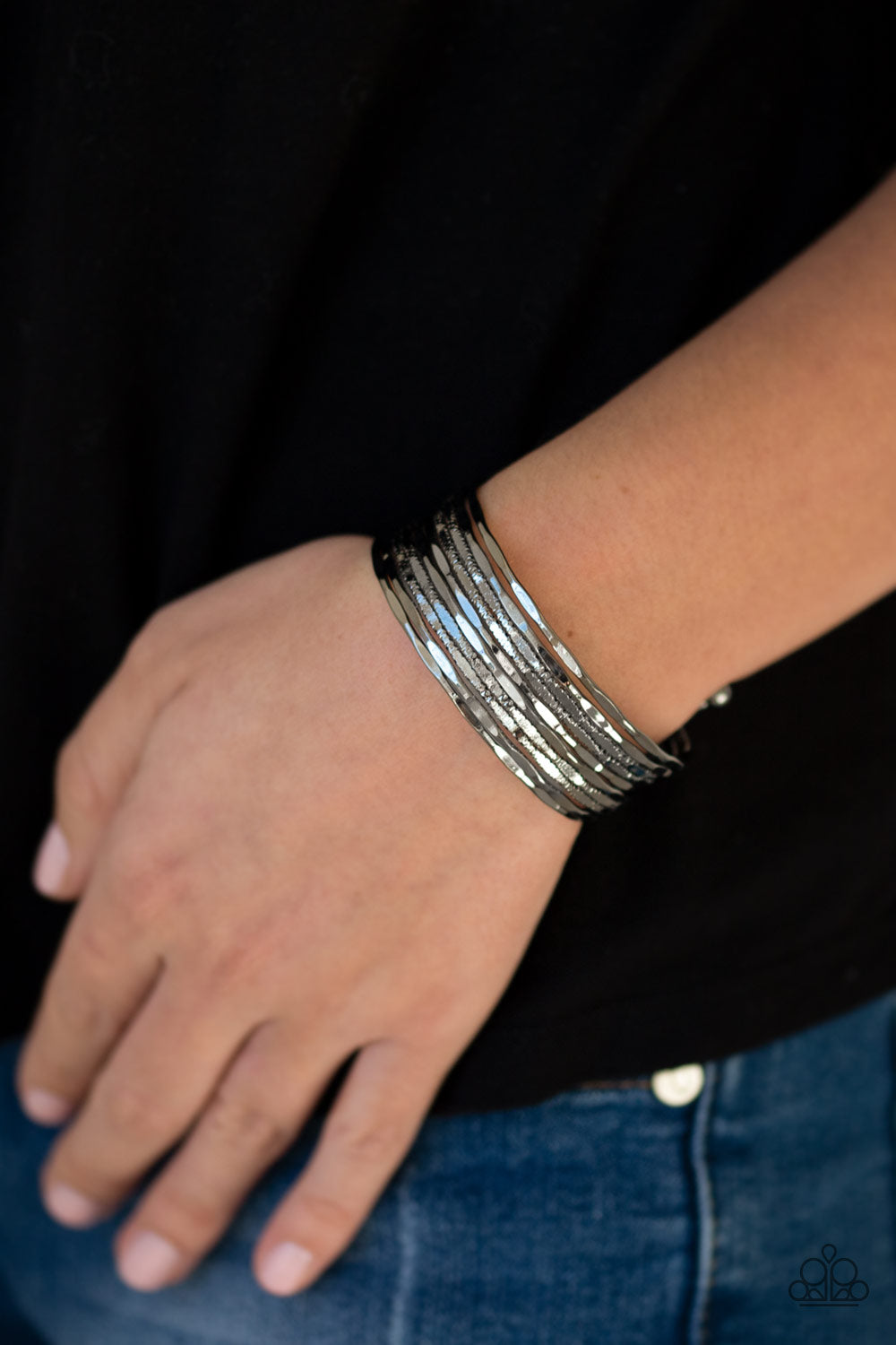 Paparazzi Accessories ✽ Sleek Shimmer - Black Bracelet✽Flat Rate Ship $4.50✽