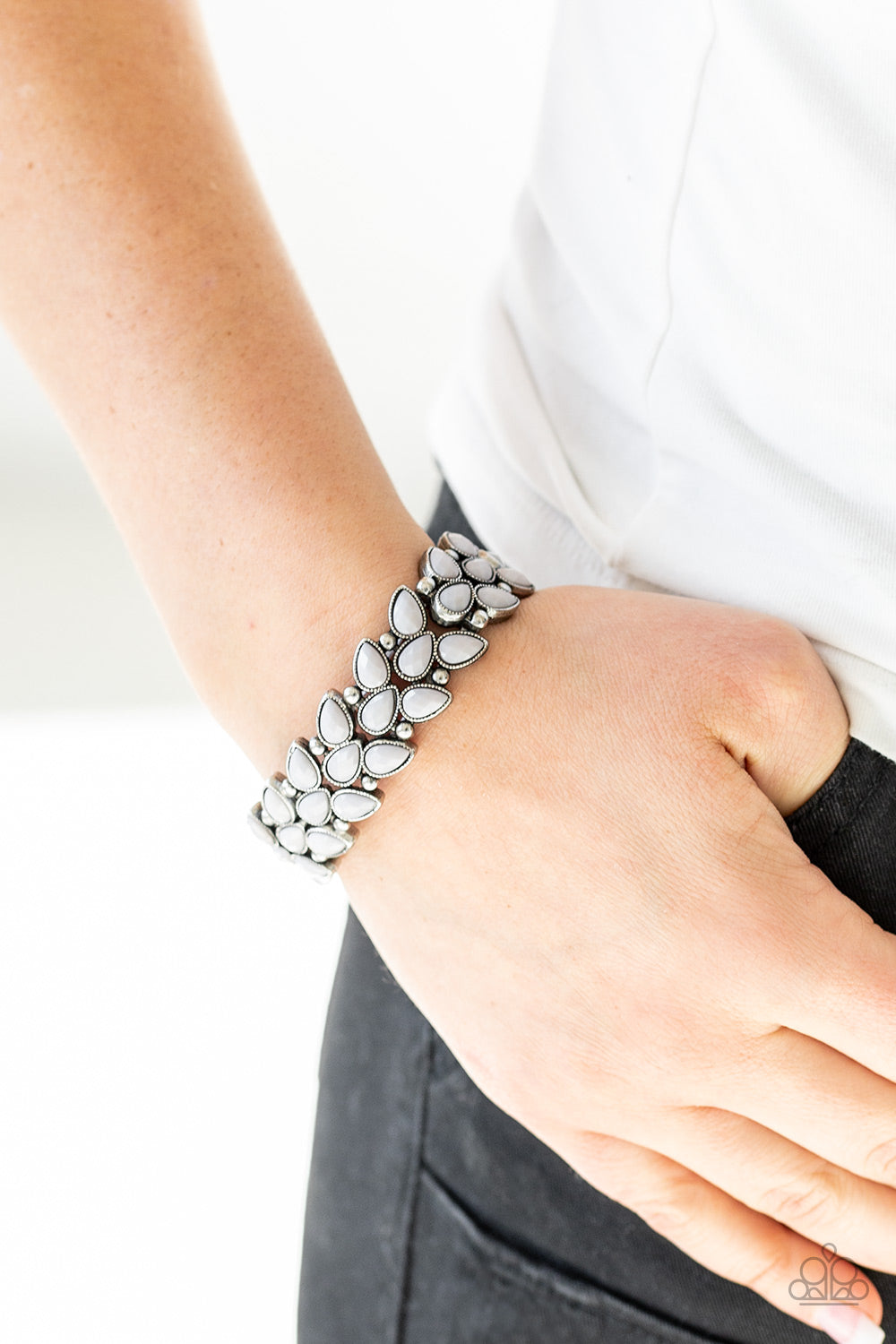 Paparazzi Accessories ✽ Vintage Venture - Silver Bracelet✽Flat Rate Ship $4.50✽