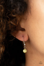 Load image into Gallery viewer, Paparazzi Accessories ✽ Happy As Can BEAM - Yellow Necklace✽Flat Rate Ship $4.50✽