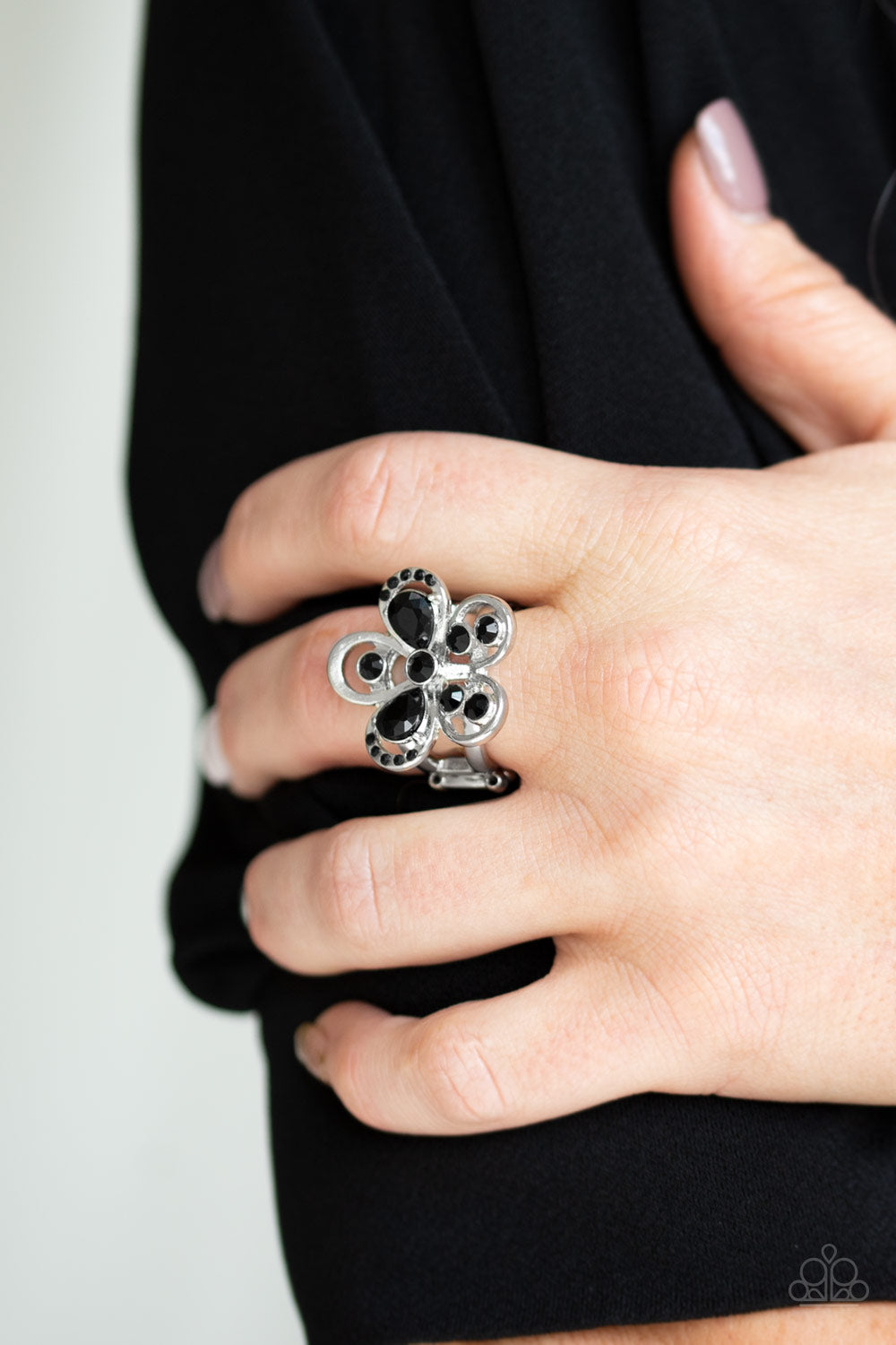 Paparazzi Accessories ✽ Gardens Of Grandeur - Black Ring✽Flat Rate Ship $4.50✽