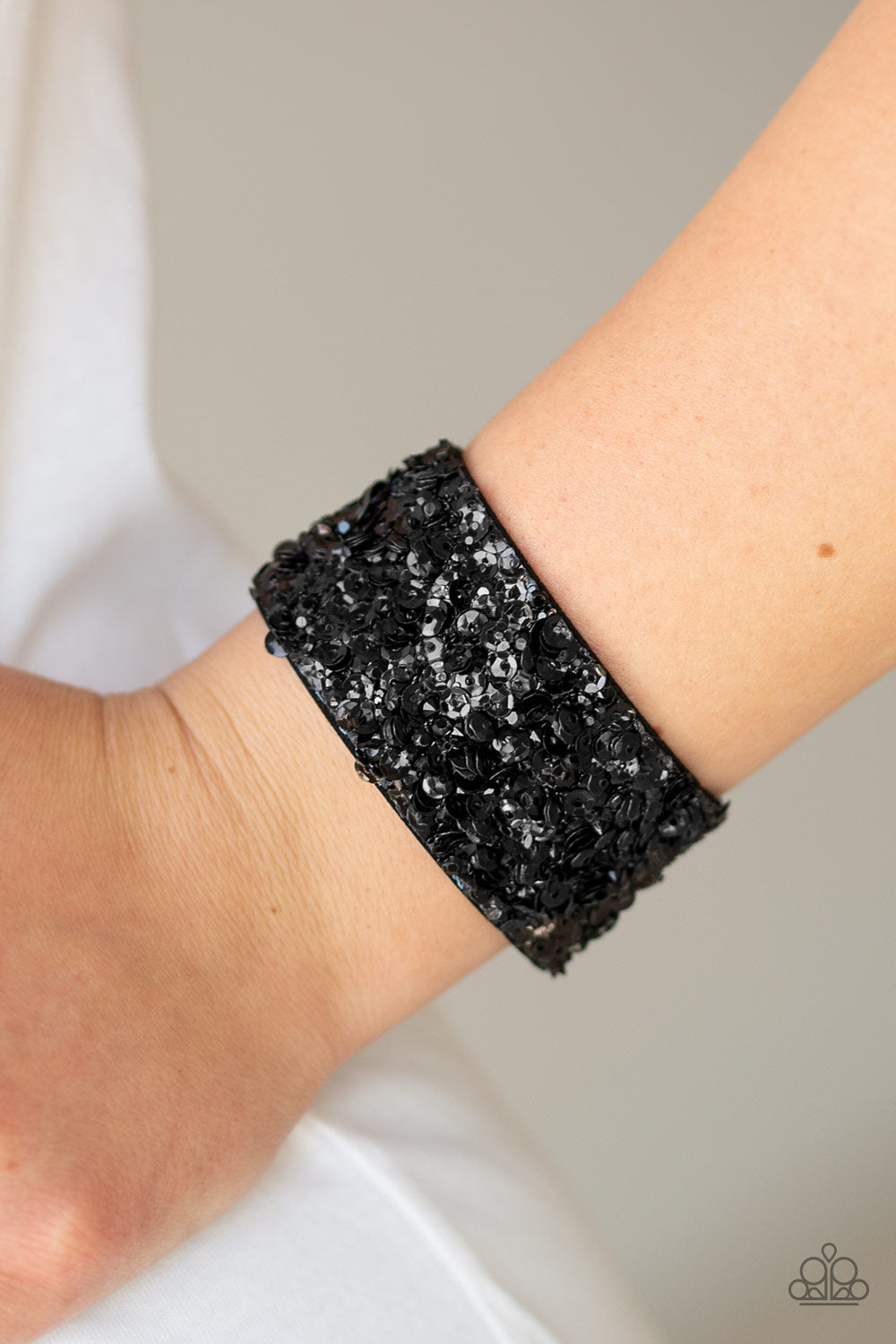Paparazzi Accessories ✽ Starry Sequins - Black Bracelet✽Flat Rate Ship $4.50✽