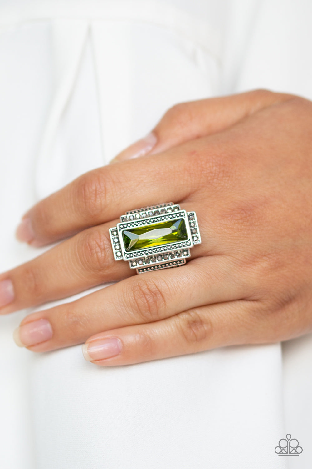 Paparazzi Accessories ✽ Empire - Green Ring✽Flat Rate Ship $4.50✽