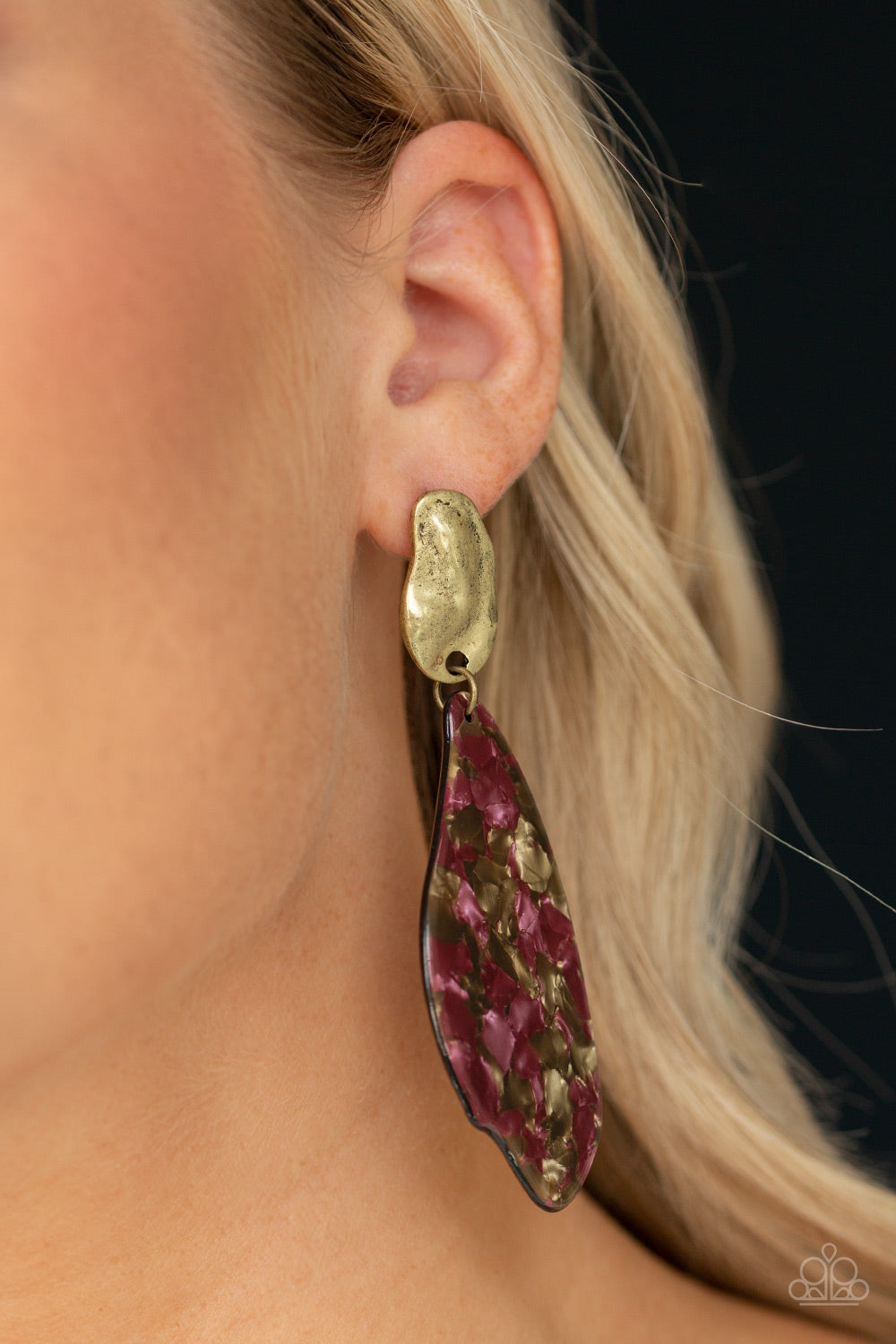 Paparazzi Accessories ✽ Fish Out of Water - Brass Post Earrings✽Flat Rate Ship $4.50✽
