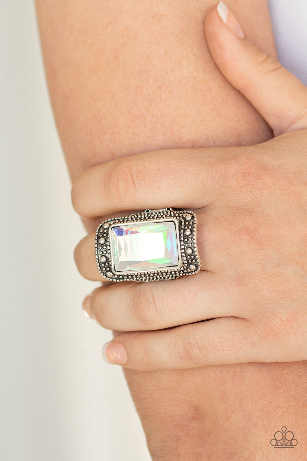 Paparazzi Accessories ✽ Very HEIR-descent - White Ring✽Flat Rate Ship $4.50✽