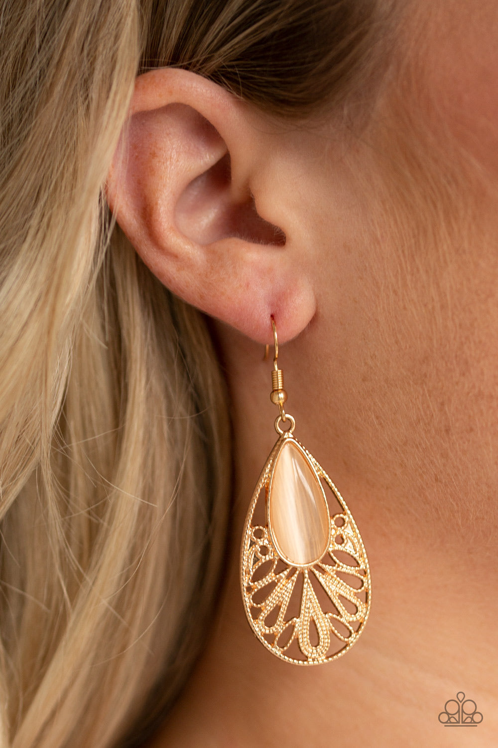 Paparazzi Accessories ✽ Glowing Tranquility - Gold Earrings✽Flat Rate Ship $4.50✽