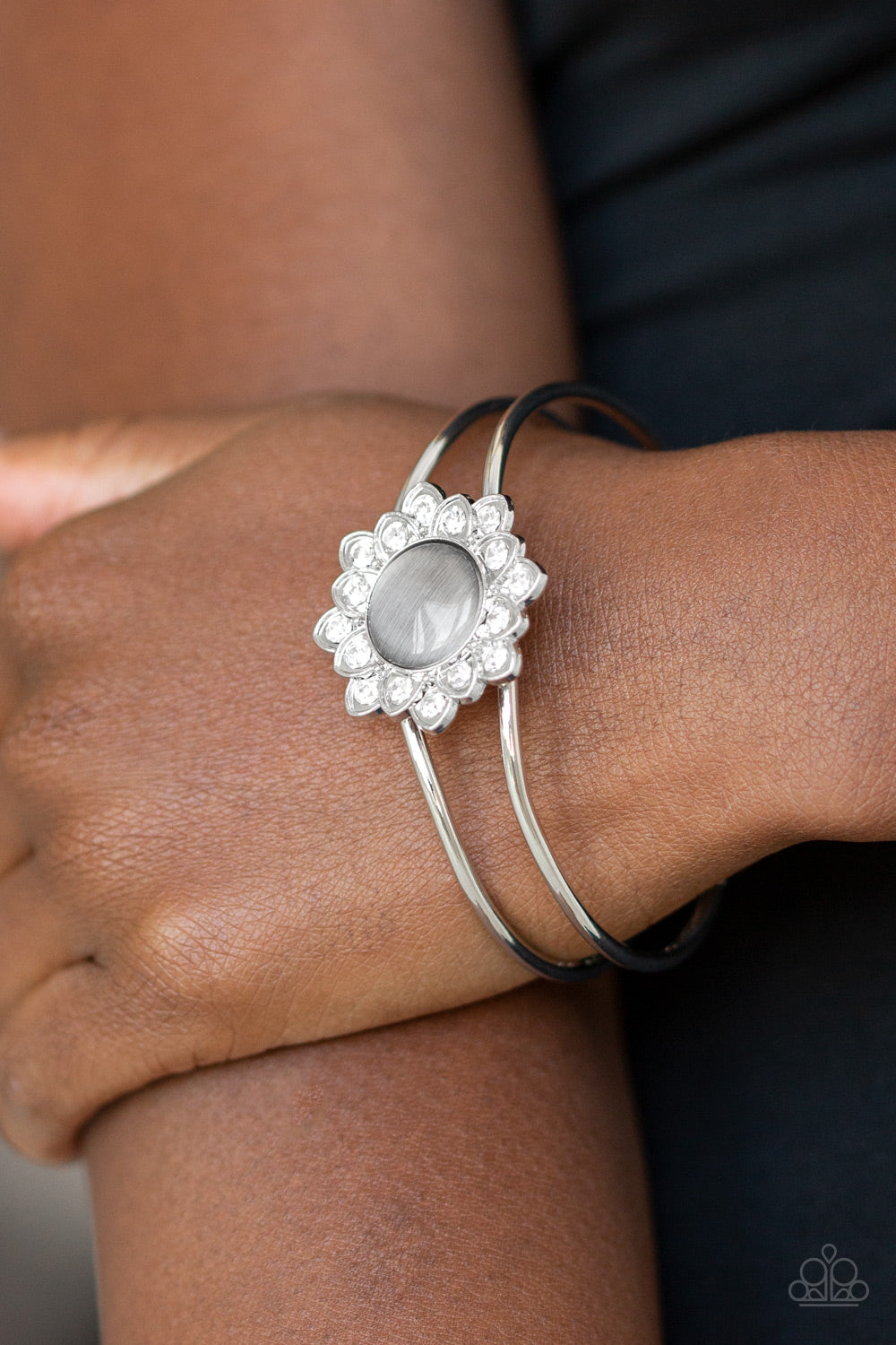 Paparazzi Accessories ✽ Palace Dream - Silver Bracelet✽Flat Rate Ship $4.50✽