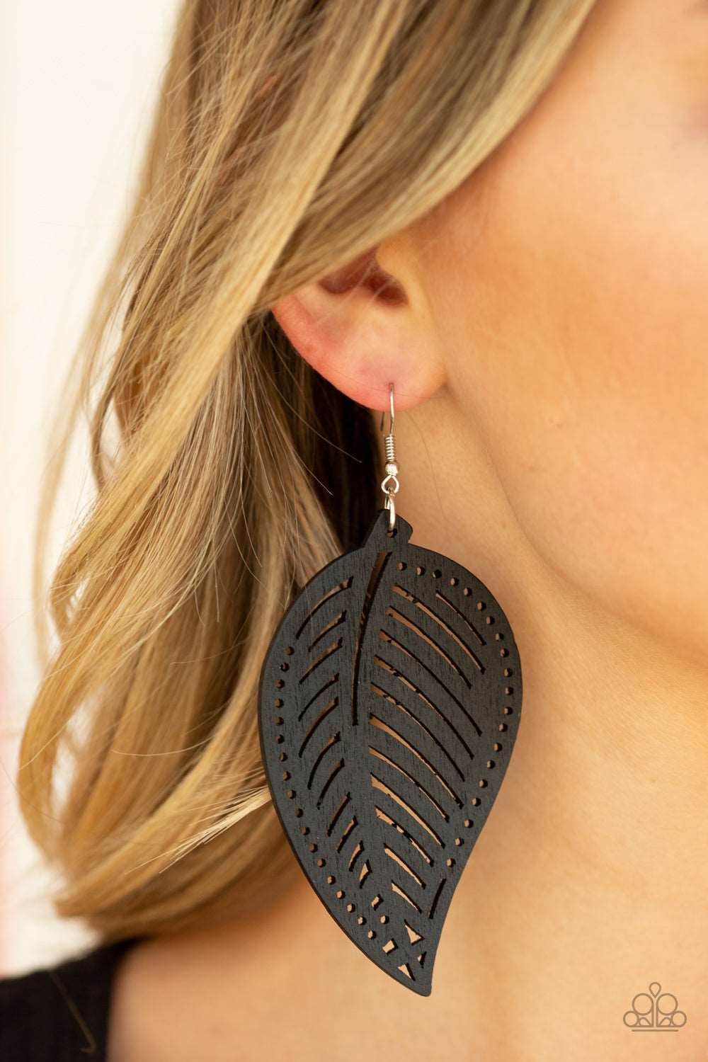 Paparazzi Accessories ✽ Amazon Zen - Black Earrings✽Flat Rate Ship $4.50✽