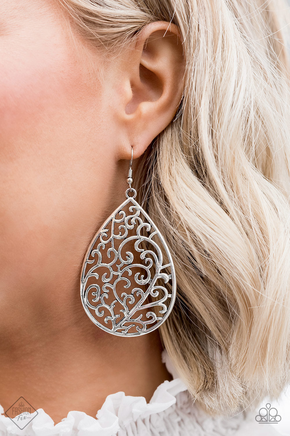 Paparazzi Accessories ❋Glimpses of Malibu - Complete Trend Blend ❋ Flat Rate Ship $4.50❋
