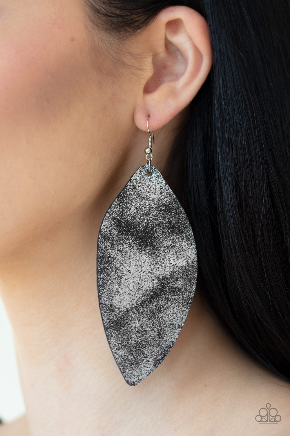 Paparazzi Accessories ✽ Serenely Smattered - Black Earrings✽Flat Rate Ship $4.50✽