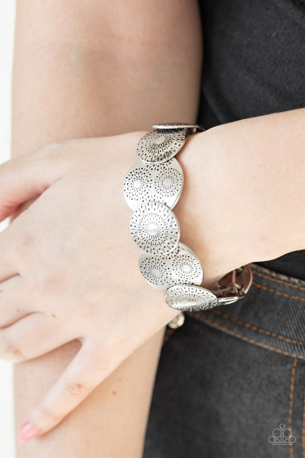 Paparazzi Accessories ✽ Pleasantly Posy - Silver Bracelet✽Flat Rate Ship $4.50✽