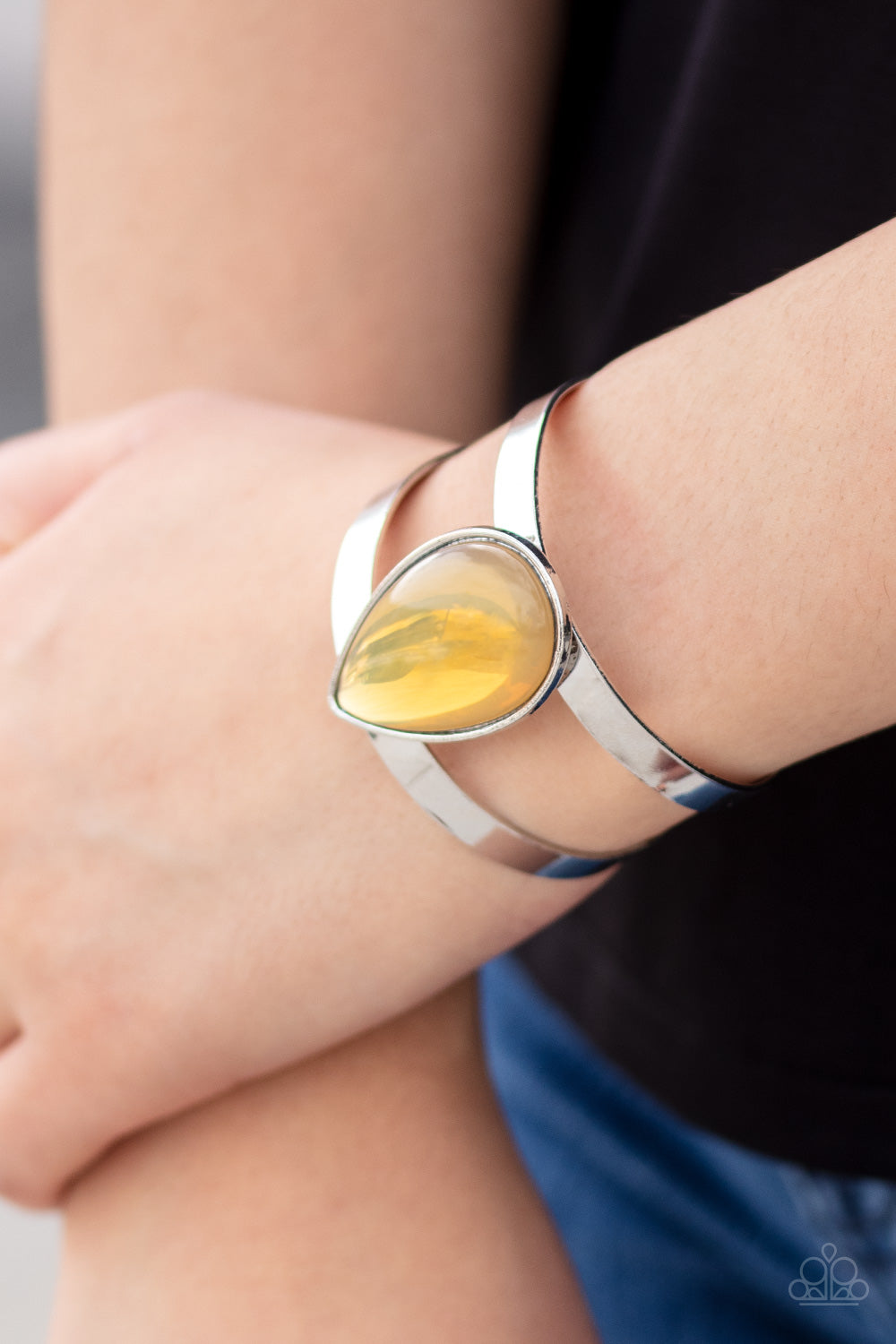 Paparazzi Accessories ✽ Optimal Opalescence - Yellow Bracelet✽Flat Rate Ship $4.50✽
