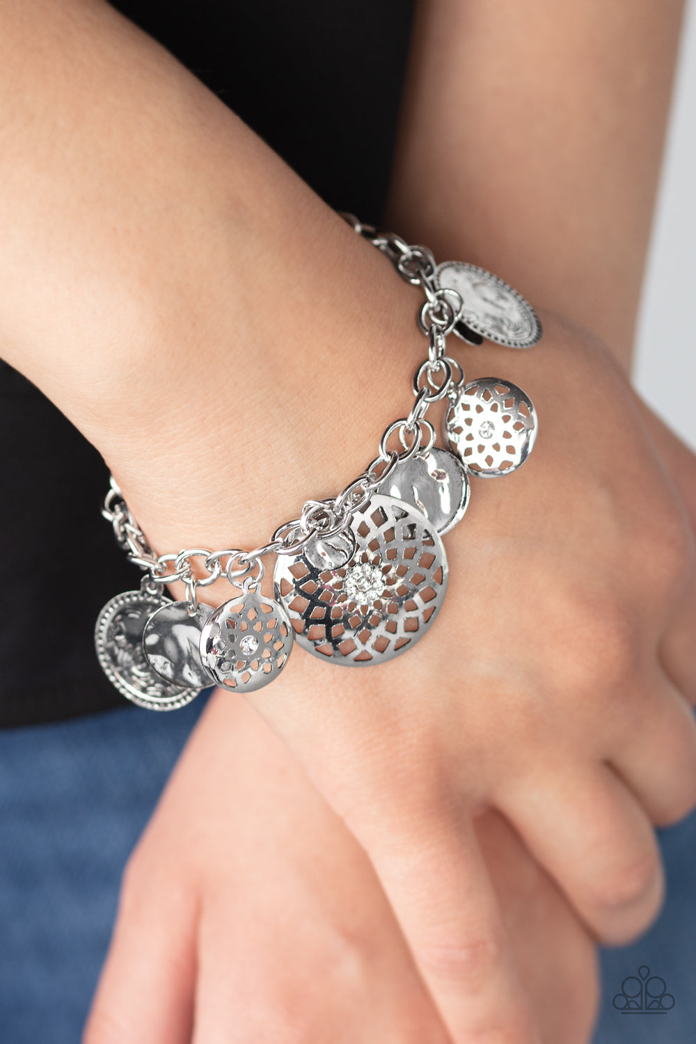 Paparazzi Accessories ✽ Trinket Tranquility - White Bracelet✽Flat Rate Ship $4.50✽