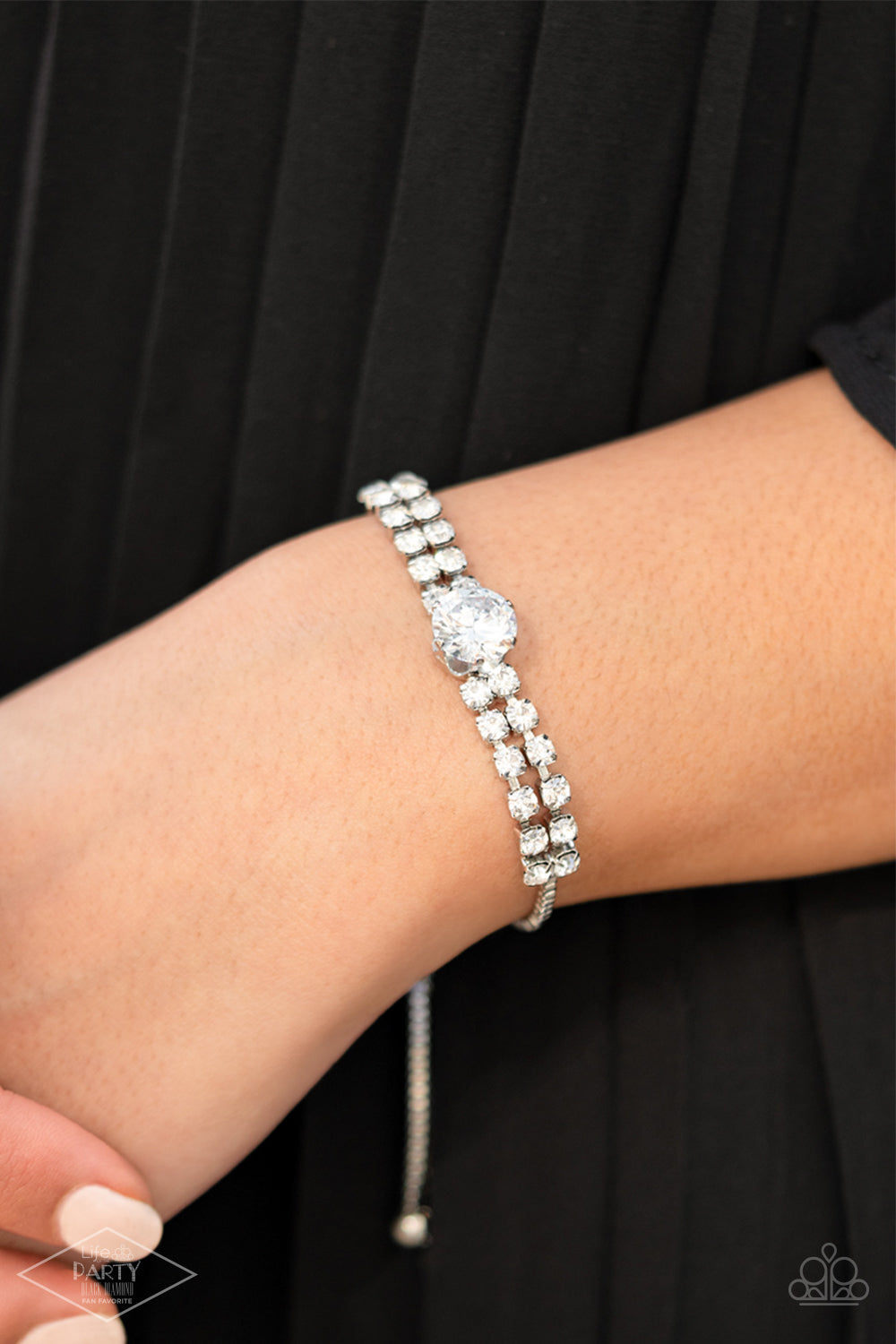 Paparazzi Accessories ❋Gorgeously Glitzy - White Bracelet❋ Flat Rate Ship $4.50❋