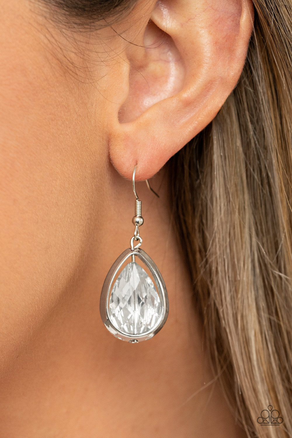 Paparazzi Accessories ❋Drop-Dead Duchess - Silver Earrings❋ Flat Rate Ship $4.50❋