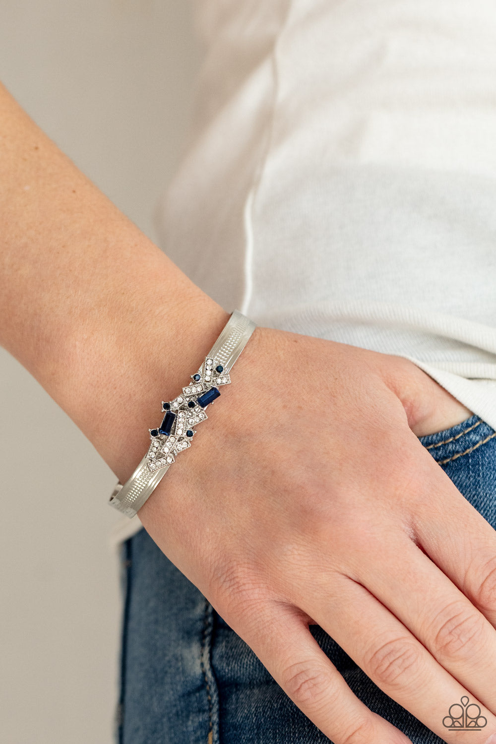 Paparazzi Accessories ❋A Chic Clique - Blue Bracelet❋ Flat Rate Ship $4.50❋