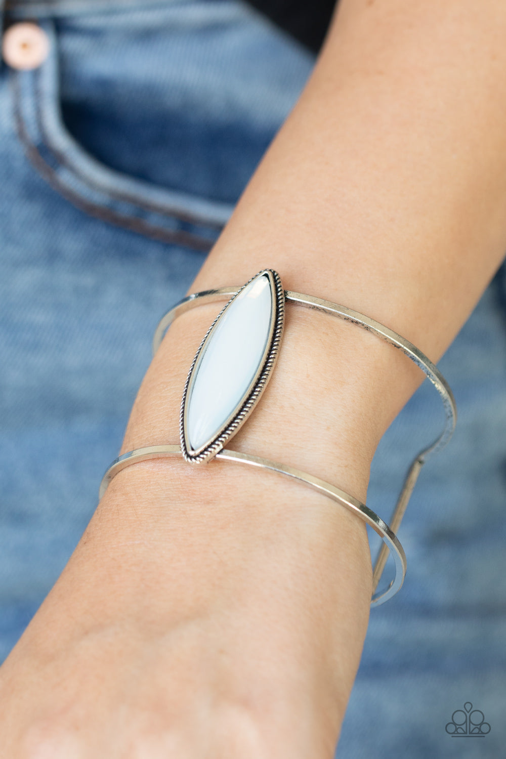 Paparazzi Accessories ❋What You SEER Is What You Get - White Bracelet❋ Flat Rate Ship $4.50❋
