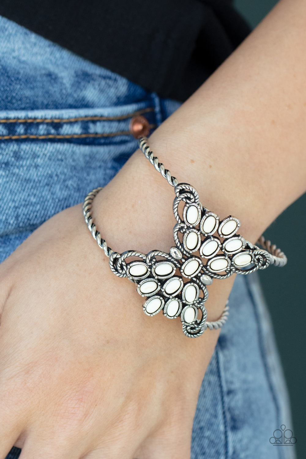 Paparazzi Accessories ❋Pleasantly Plains - White Bracelet❋ Flat Rate Ship $4.50❋