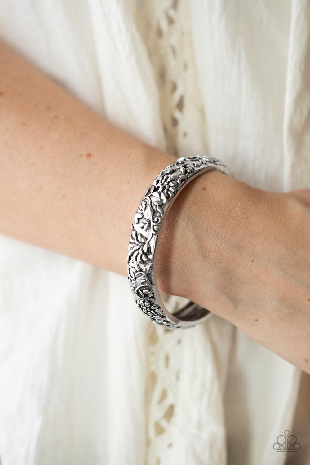 Paparazzi Accessories ❋Victorian Meadow - Silver Bracelet❋ Flat Rate Ship $4.50❋