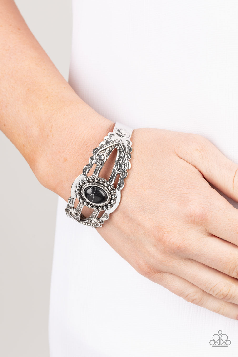 Paparazzi Accessories ❋Sonoran Soul Searcher - Black Bracelet❋ Flat Rate Ship $4.50❋