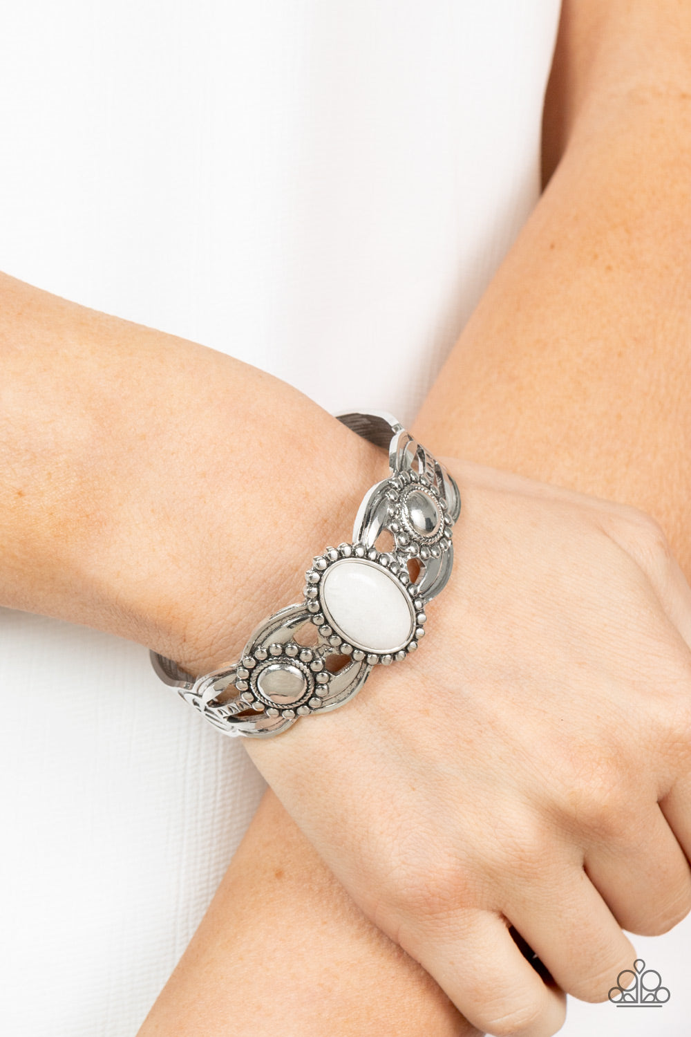 Paparazzi Accessories ❋Solar Solstice - White Bracelet❋ Flat Rate Ship $4.50❋