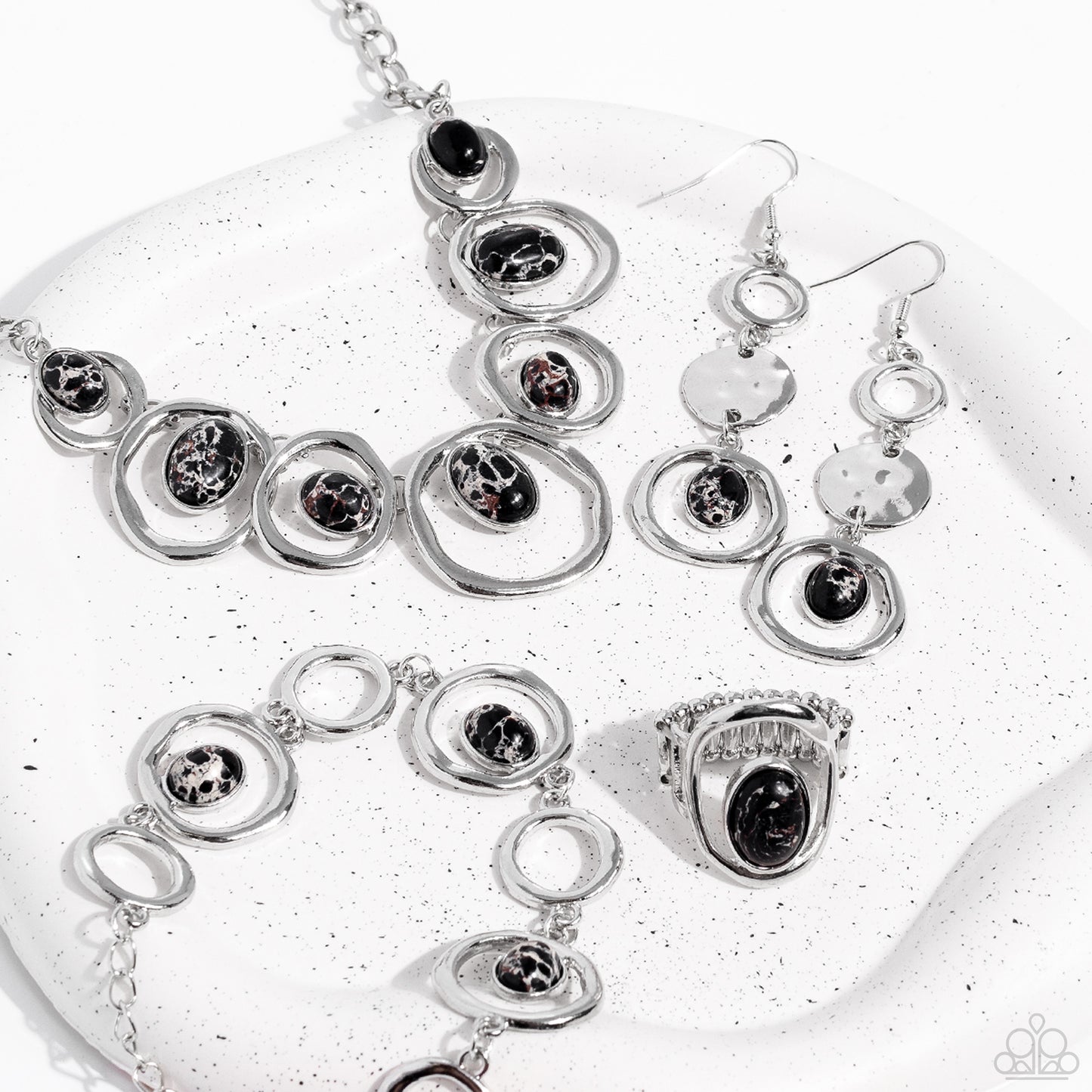 Paparazzi Accessories ❋Simply Santa Fe - Complete Trend Blend ❋ Flat Rate Ship $4.50❋