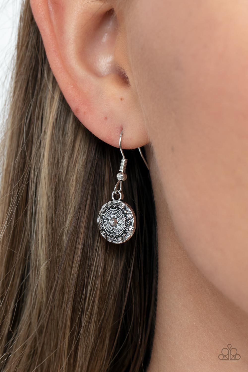 Paparazzi Accessories ❋Sahara Stars - Silver Necklace❋ Flat Rate Ship $4.50❋