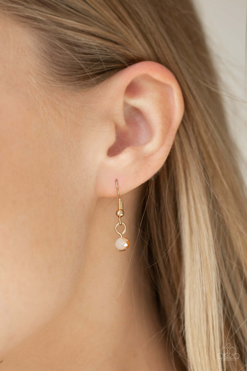 Paparazzi Accessories ✽ Courageously Catwalk - Gold Necklace✽Flat Rate Ship $4.50✽ - Image #3