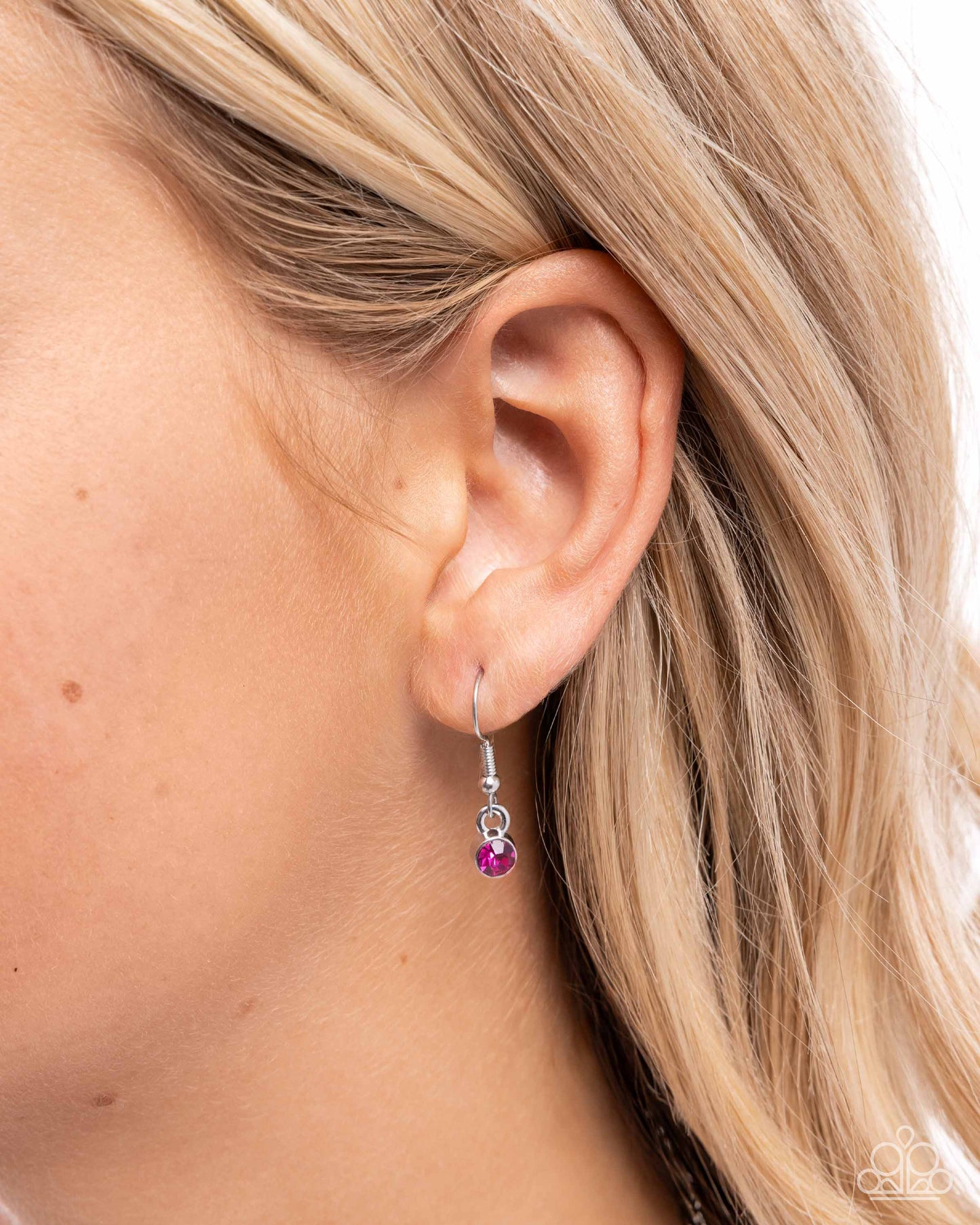 Rebellious Radiance - Necklace