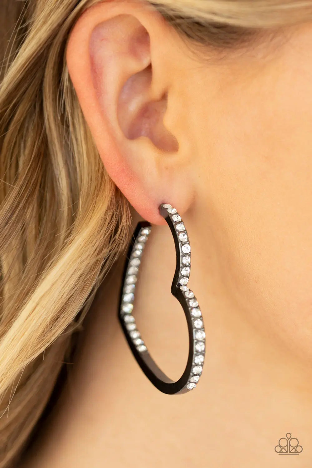 Paparazzi Accessories ✽ Heartbreaker - Black Earrings✽Flat Rate Ship $4.50✽ - Image #2