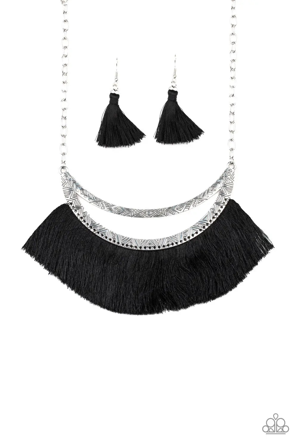 brought✽to✽you✽by✽blingflingbykat✽the-mane-event-black-necklace✽paparazzi-accessories