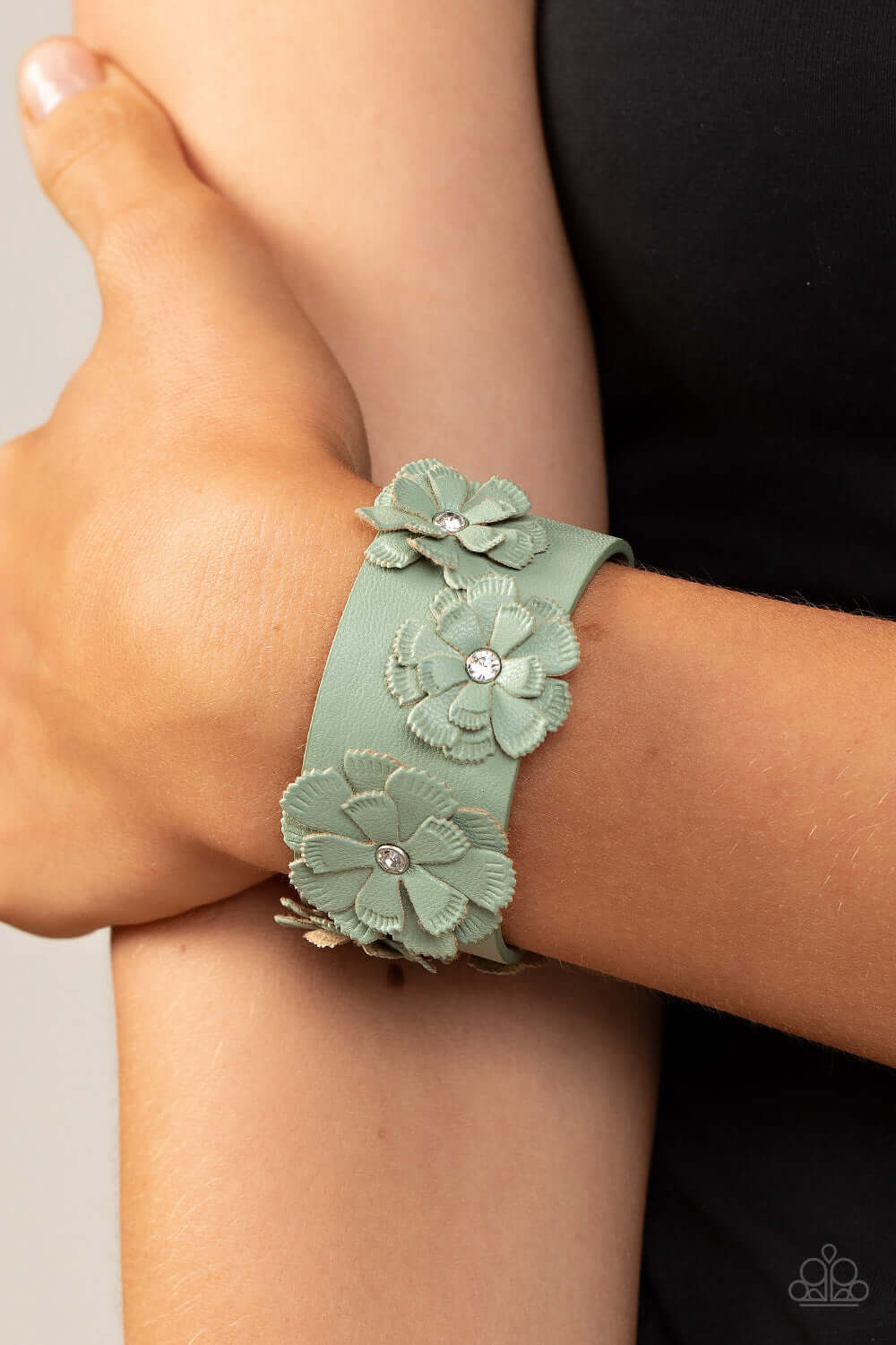 Paparazzi Accessories ❋What Do You Pro-POSIES - Green Bracelet❋ Flat Rate Ship $4.50❋ - Image #2