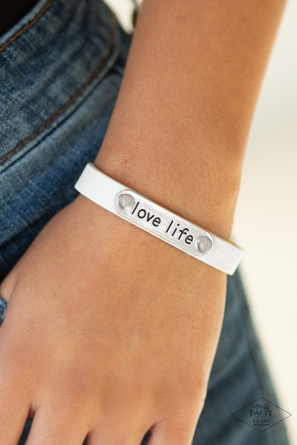 Paparazzi Accessories ✽ Love Life - White Bracelet✽Flat Rate Ship $4.50✽