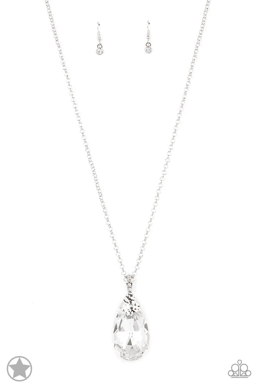 brought✽to✽you✽by✽blingflingbykat✽spellbinding-sparkle-white-necklace✽paparazzi-accessories