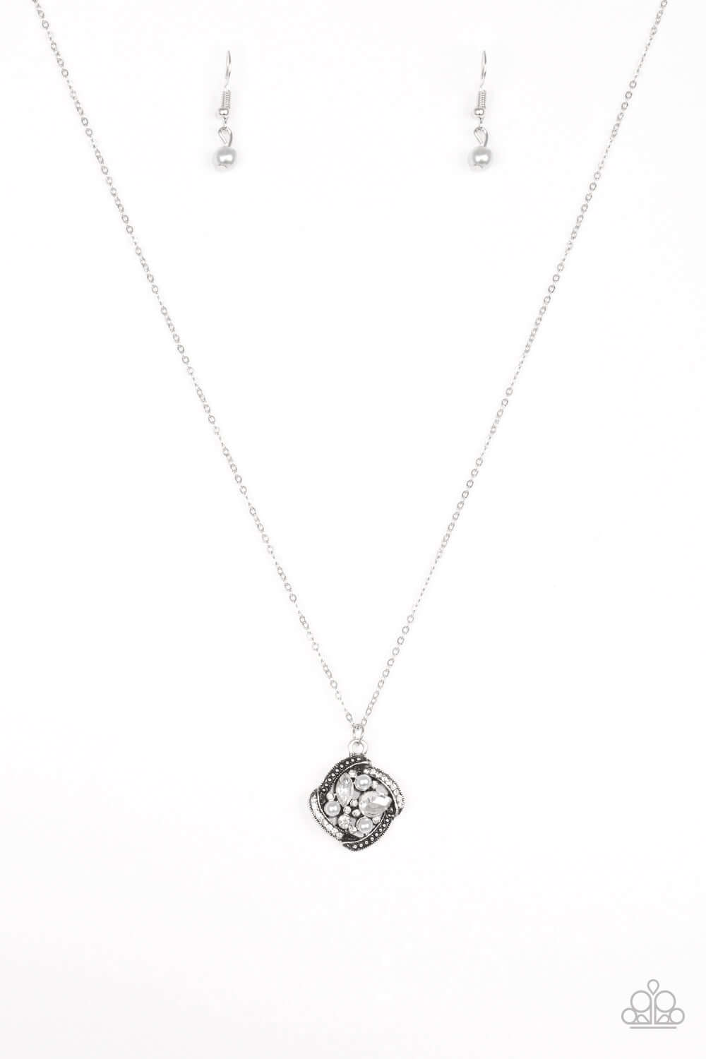 brought✽to✽you✽by✽blingflingbykat✽speaking-of-timeless-silver-necklace✽paparazzi-accessories