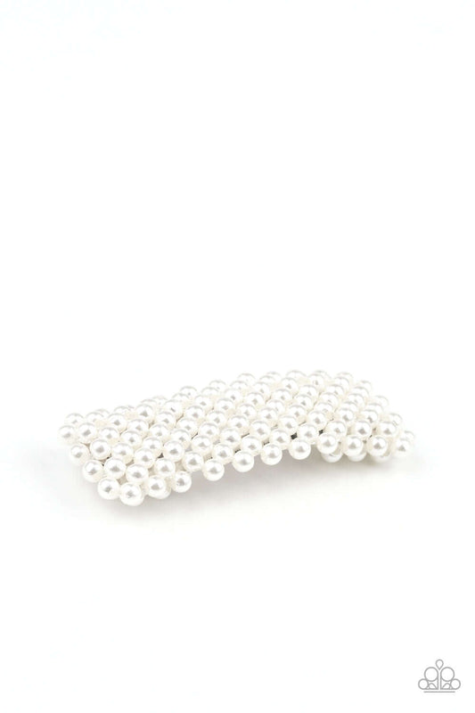brought✽to✽you✽by✽blingflingbykat✽pearl-clutching-posh-white✽paparazzi-accessories