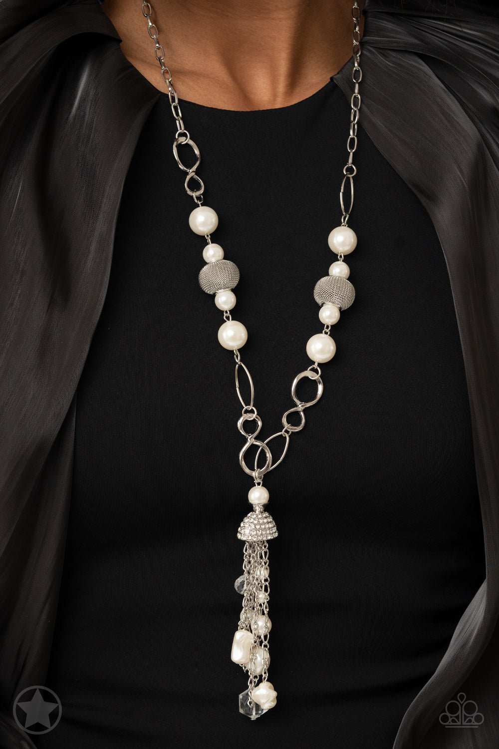 Paparazzi Accessories ✽ Designated Diva - White Necklace✽Flat Rate Ship $4.50✽