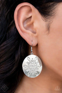 Paparazzi Accessories ❋Glimpses of Malibu - Complete Trend Blend ❋ Flat Rate Ship $4.50❋ - Image #3