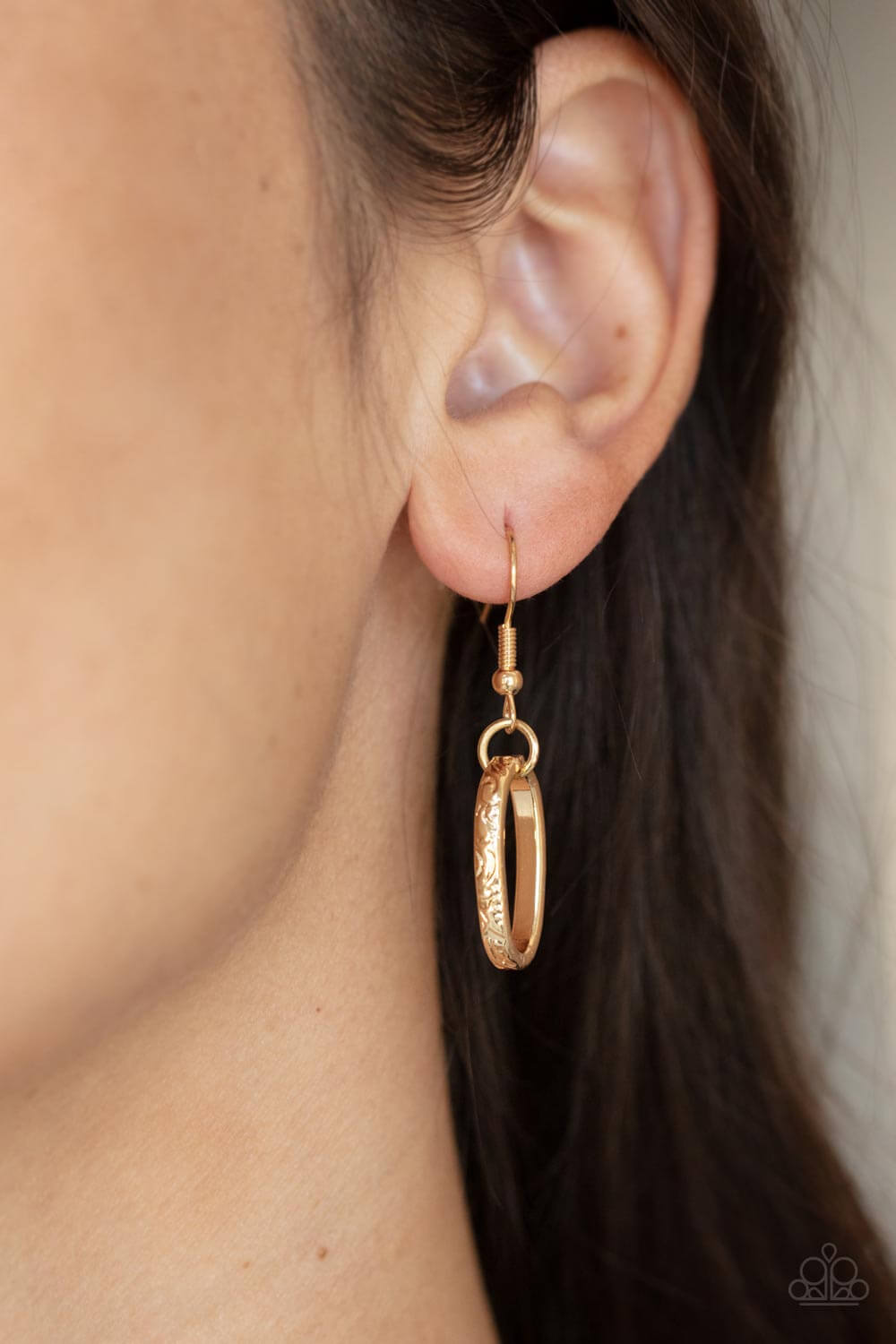 Paparazzi Accessories ❋METAL of Honor - Gold Necklace❋ Flat Rate Ship $4.50❋ - Image #3