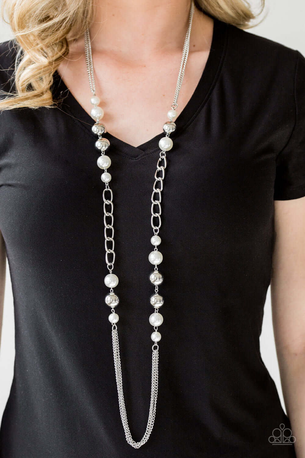 Paparazzi Accessories ✽ Uptown Talker - White Necklace✽Flat Rate Ship $4.50✽ - Image #2